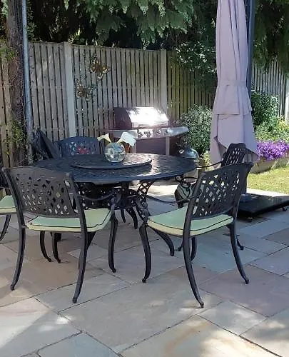 Knockrobin Bed & Breakfast *