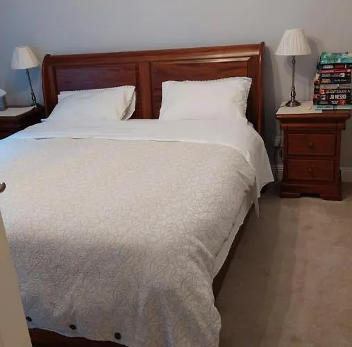 Bed & Breakfast Knockrobin *